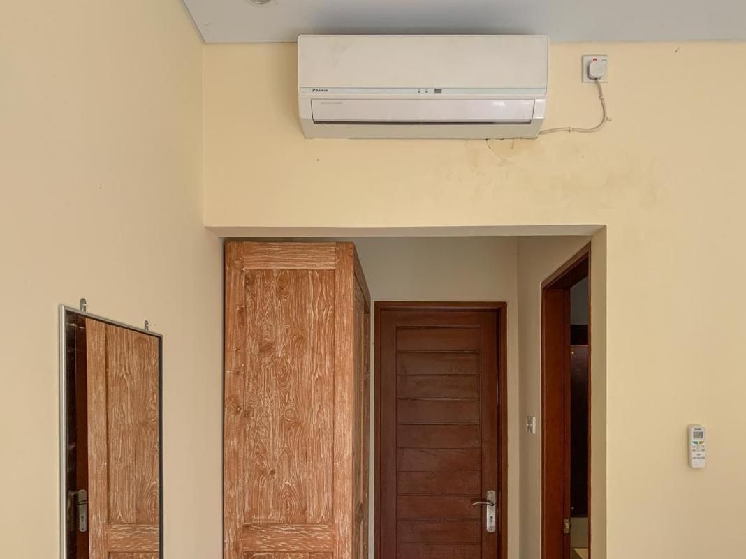 Lotus Bali Guest House Canggu Екстериор снимка