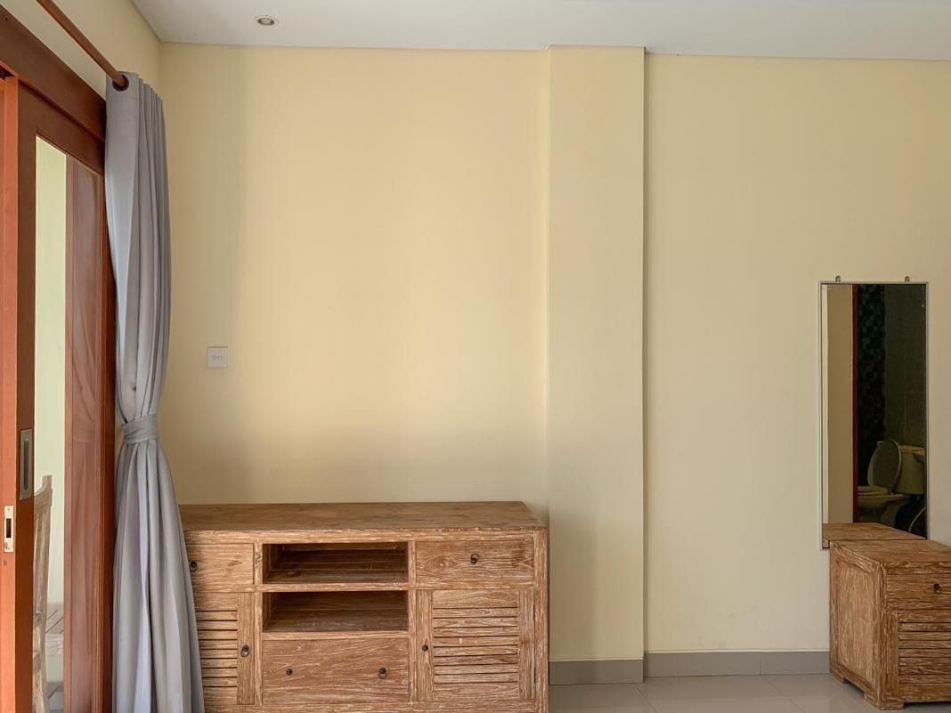 Lotus Bali Guest House Canggu Екстериор снимка