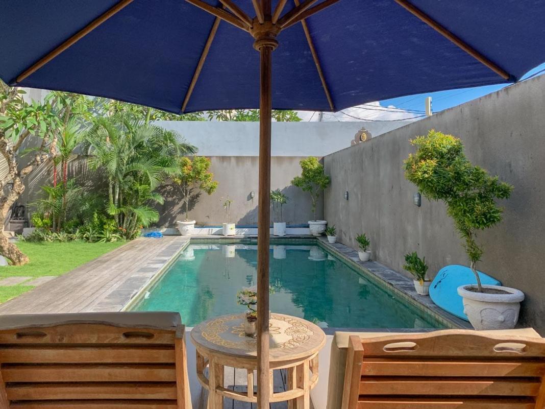 Lotus Bali Guest House Canggu Екстериор снимка