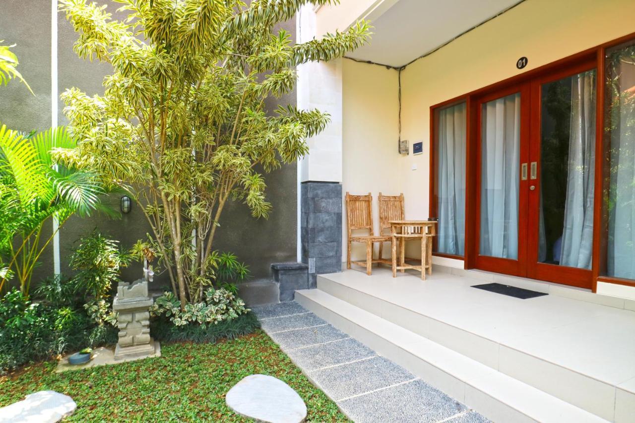 Lotus Bali Guest House Canggu Екстериор снимка