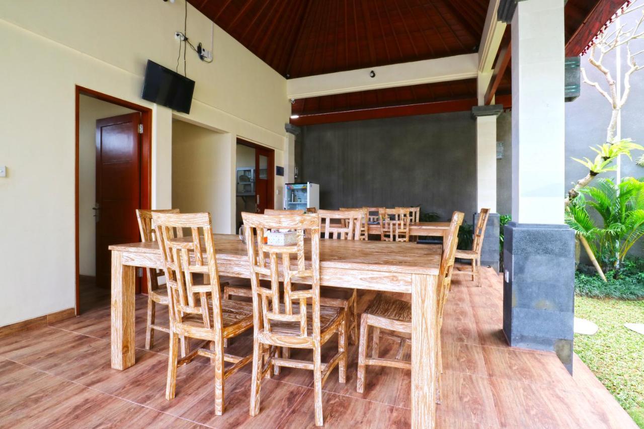 Lotus Bali Guest House Canggu Екстериор снимка